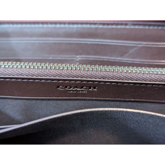 Coach Accordion Zip Wallet Metallic Red Crossgrain Leather Gunmetal Logo - Picture 8 of 9